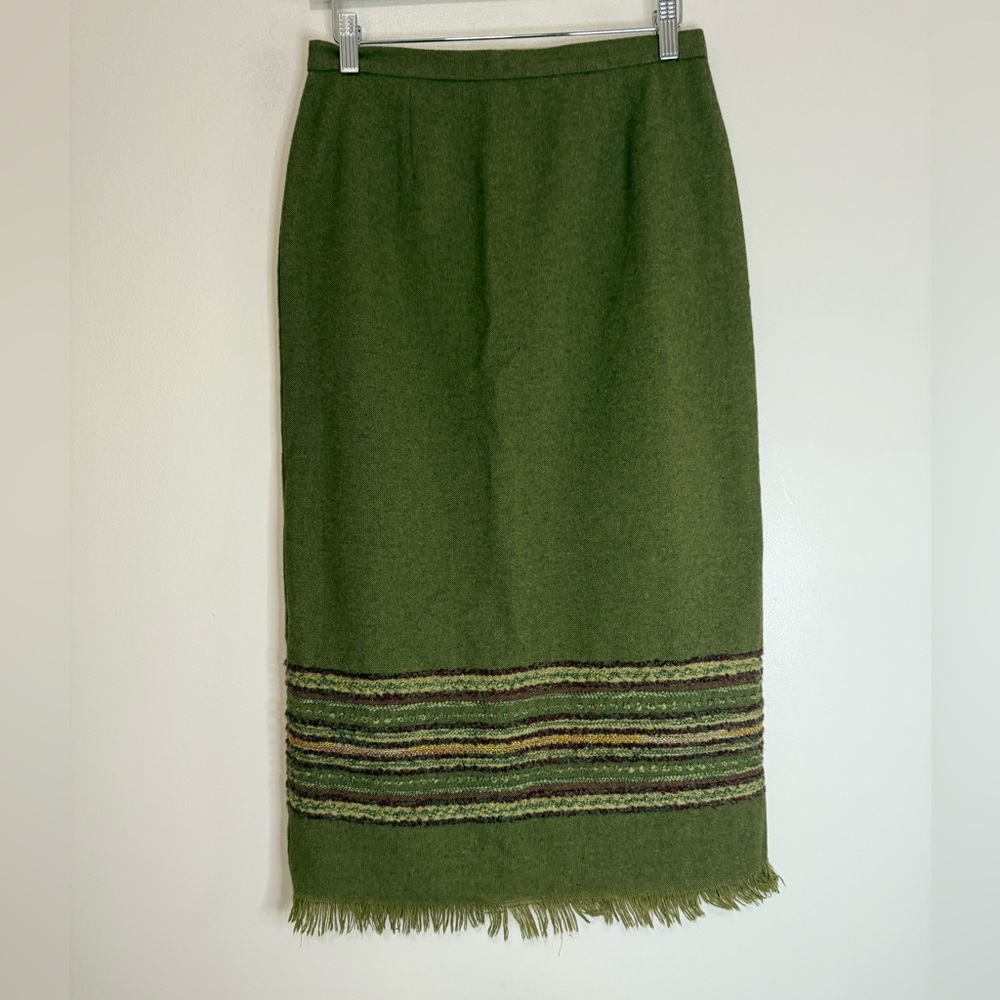 Sag Harbor Vintage Women's Olive Green Wool Blend Midi finge hem Skirt size 6P